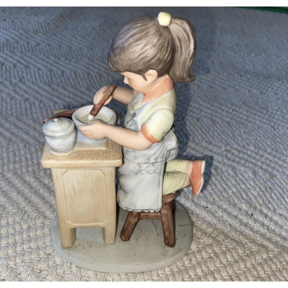 Vintage FRANCES HOOK Little Girl Figure Baking Mother's Helper A Childs World - Picture 2 of 10